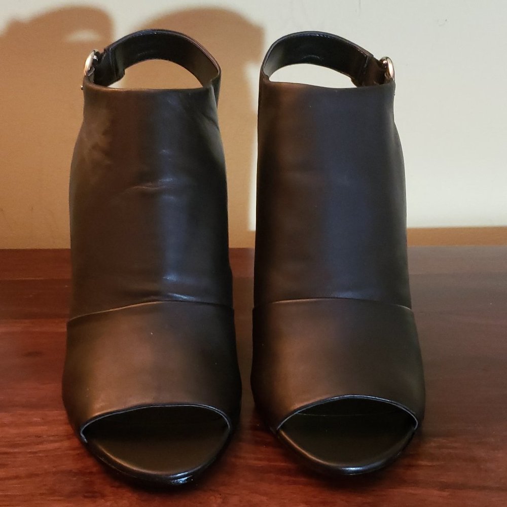 BEAUTIFUL!! NEW VIA SPIGA GEORGETTE BLACK LEATHER SANDAL/ SIZE 9M